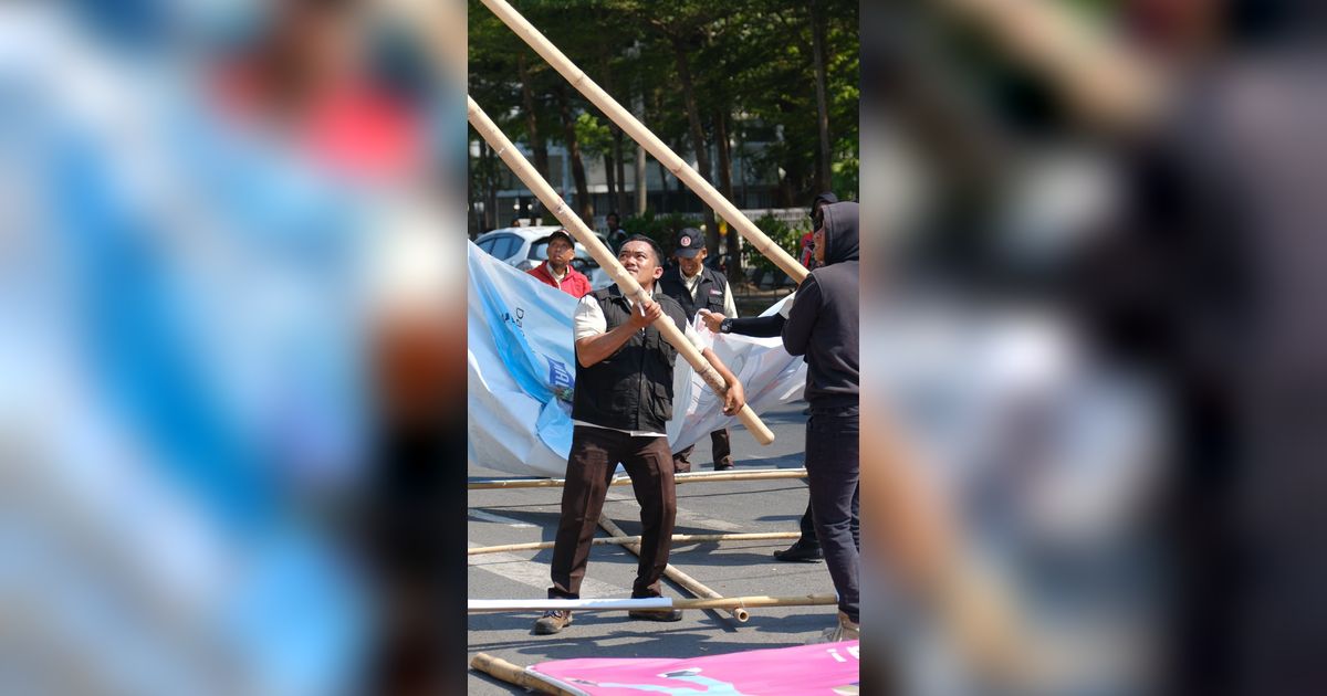 Bapenda Makassar Tertibkan Reklame Tak Berizin di 500 Titik Lokasi
