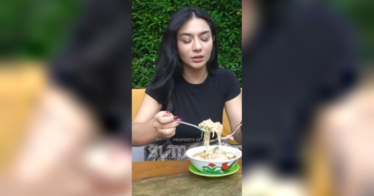 Bikin Salfok Sule dan Siva Aprilia Makan Bakso Bareng Seleranya Sama 'Wah Jangan-jangan'