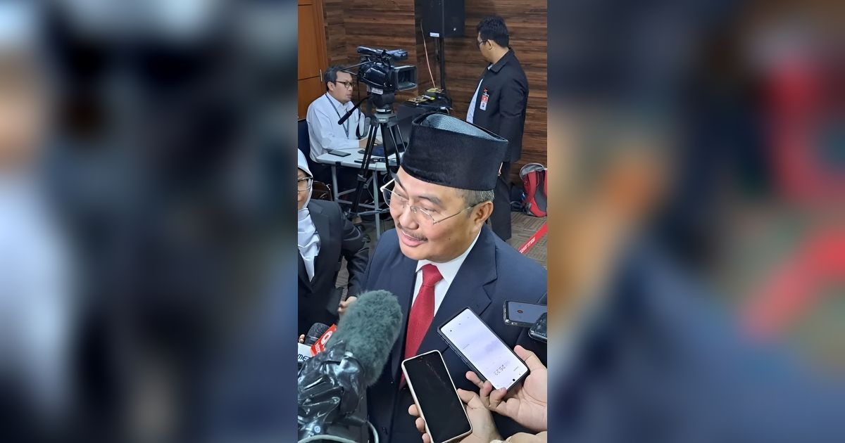 MKMK Bisa Batalkan Putusan MK Soal Syarat Capres Cawapres? Jimly Asshiddique: Nanti Dibuktikan Dulu