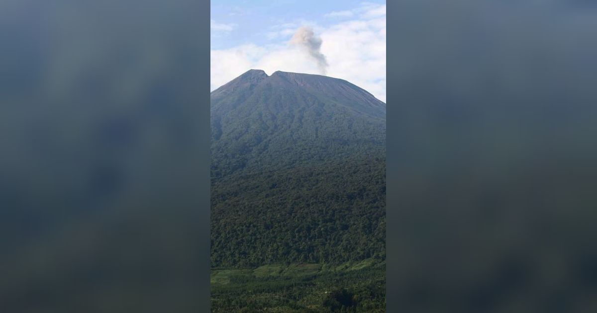 5 Mitos Gunung Slamet yang Kini Sedang Bergejolak, Letusannya Diramalkan Bikin Pulau Jawa Terbelah