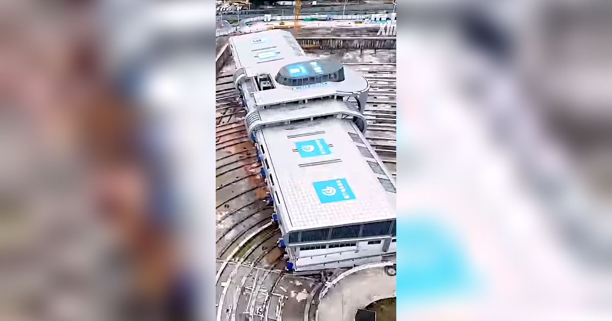 Insinyur Tiongkok Cetak Rekor Guinness dengan Memutar Terminal Bus Seberat 30.000 Ton, Hanya Menggunakan Ratusan Dongkrak Hidrolik