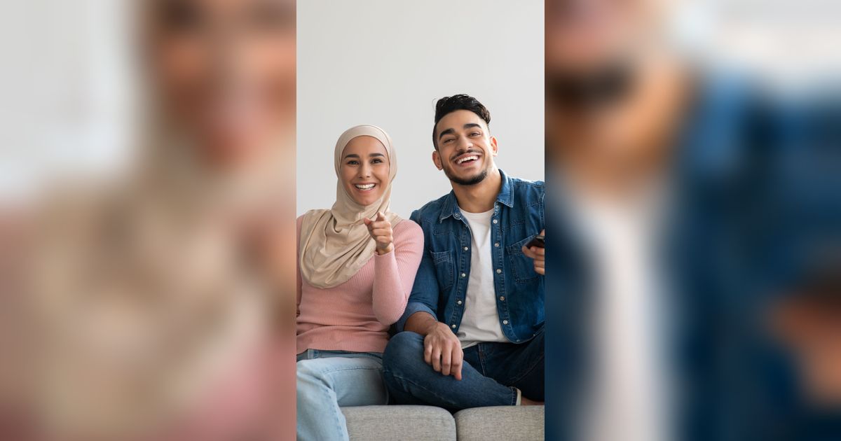 Teri Meri Kahaani, Mengejar Cinta dalam Tiga Waktu Berbeda
