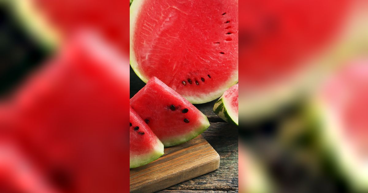 7 Tips Cerdas Memilih Buah Semangka yang Manis dan Segar