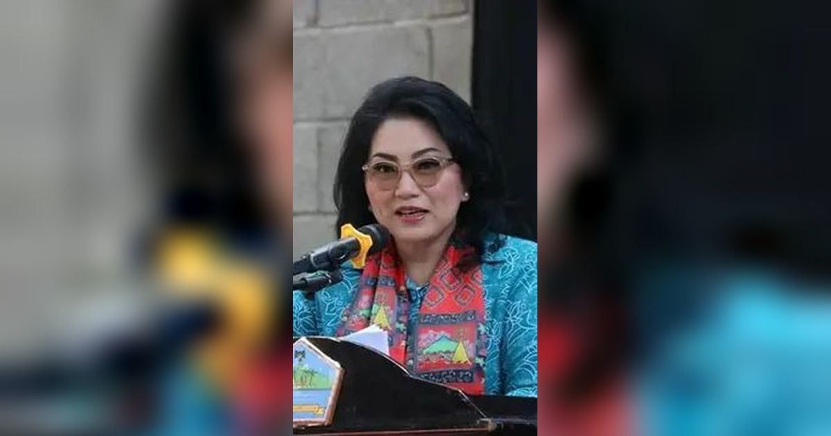 Ketua PKK Sulut Serahkan Bantuan Peningkatan Peran Perempuan di Minahasa Utara