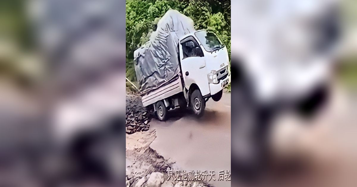 Video Jalan Tanjakan Ekstrem di Sumut Viral Sampai ke China, Mobil Sampai Melayang