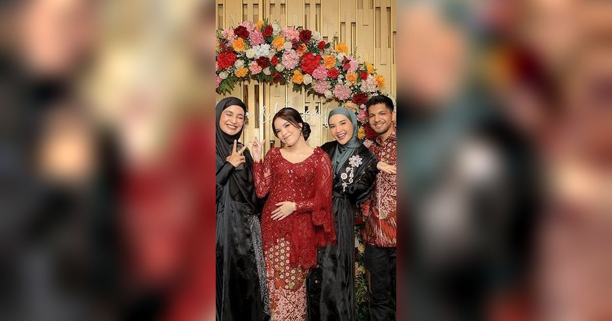 Potret Lamaran Adik Zaskia dan Shireen Sungkar, Sang Kakak Cantik Mempesona