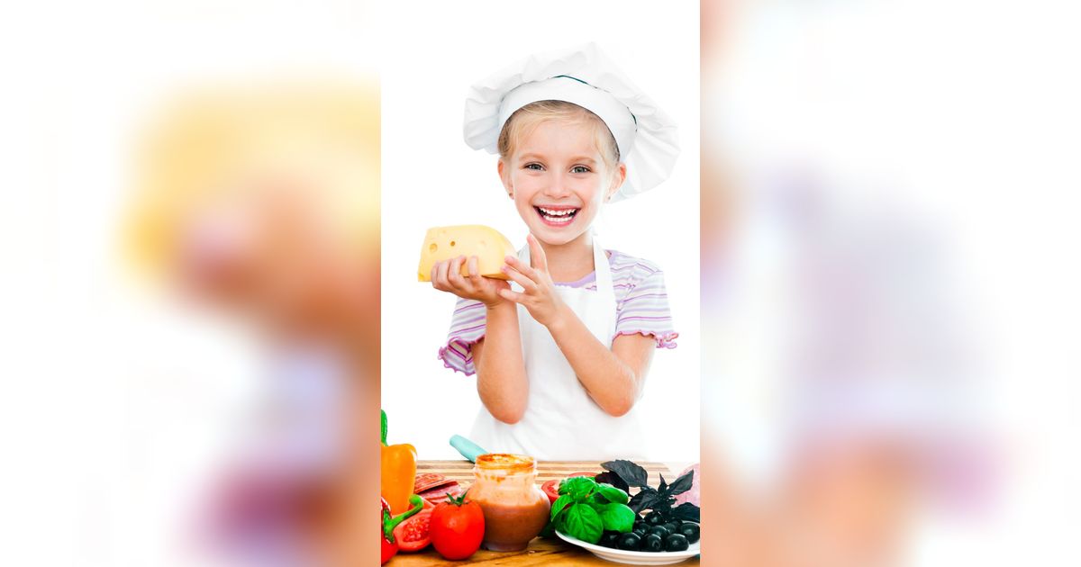 Melatih Sensorik Anak Membuat Keju di Pabrik Versi Mini
