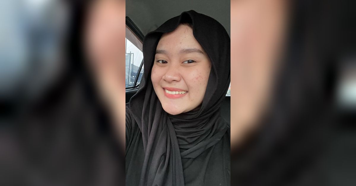 10 Potret Alma Thania Kepergok Lepas Hijab di Depan Pria