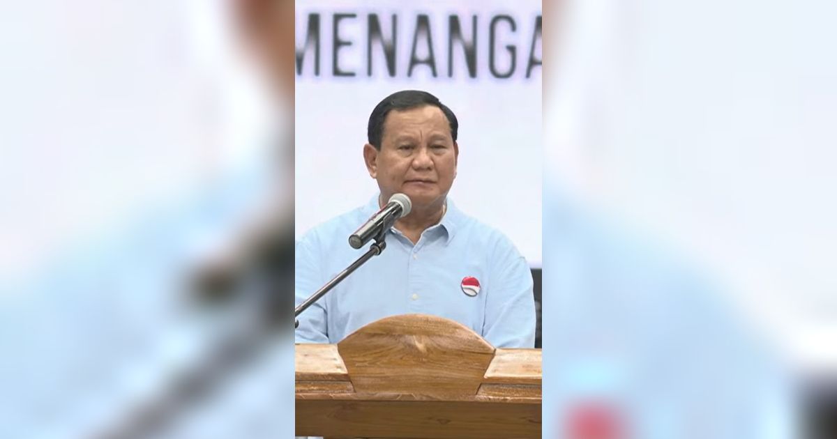 VIDEO: Prabowo Beri Jempol, Ganjar & Anies Full Senyum Makan Bareng Jokowi di Istana