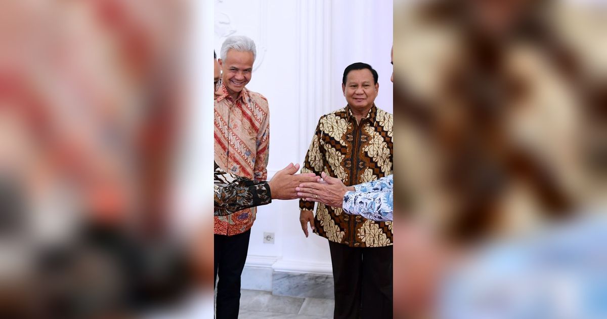 VIDEO: Sikap Hormat Prabowo ke Anies dan Ganjar Usai Makan Bareng Jokowi di Istana