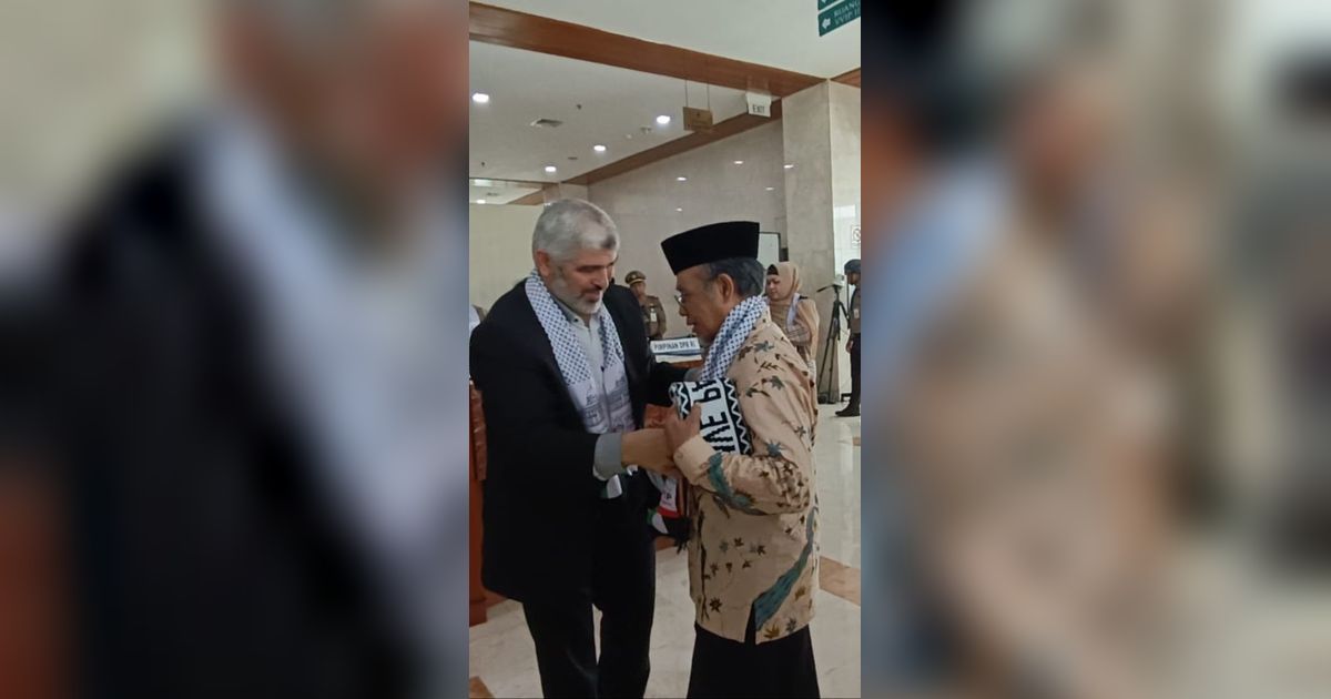 Kenakan Syal Palestina, 249 Anggota DPR Hadiri Rapat Paripurna Pembukaan Masa Sidang