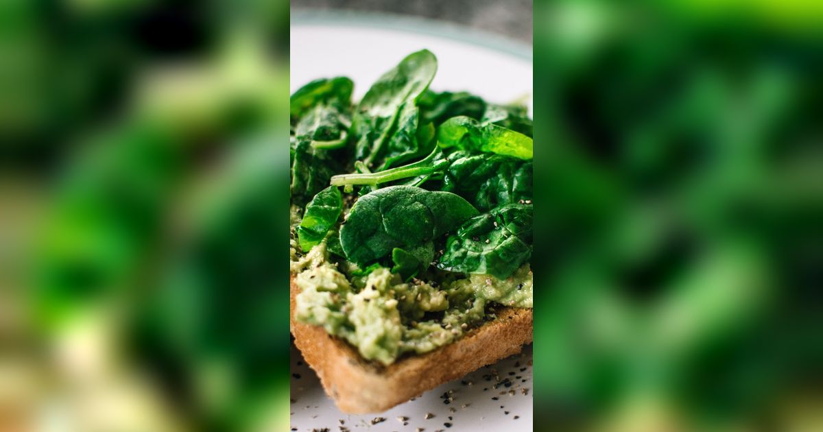 Spinach Cream Toast, Lezat Kaya Serat untuk Menu Sarapan