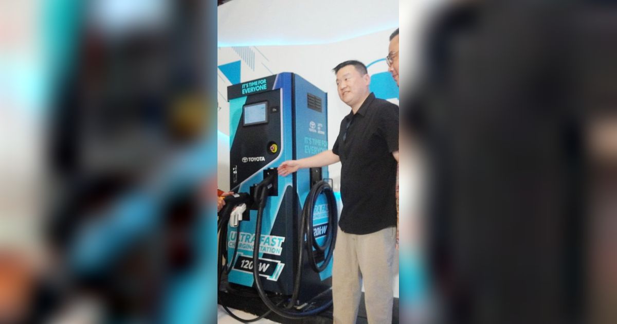Dukung Kendaraan Elektrifikasi, Toyota Punya Charging Spot Gratis di 50 Outlet