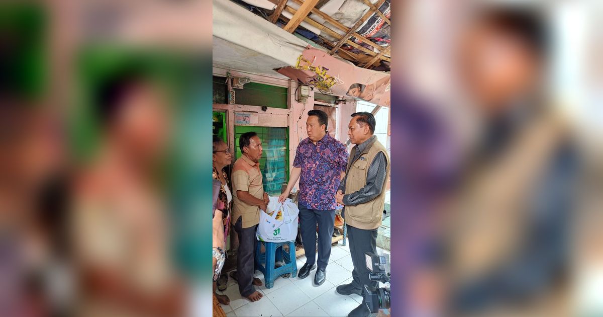 PT Adaro dan SCM Grup Bagikan Ribuan Sembako Untuk Masyarakat Kurang Beruntung di Jabodetabek