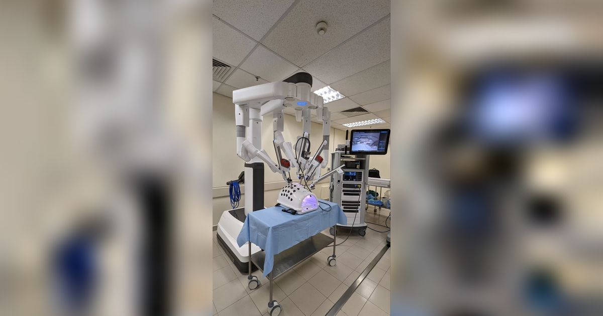 Operasi di Rumah Sakit Kini Dilakukan Robot, Benarkah Lebih Baik Dibanding Dokter?