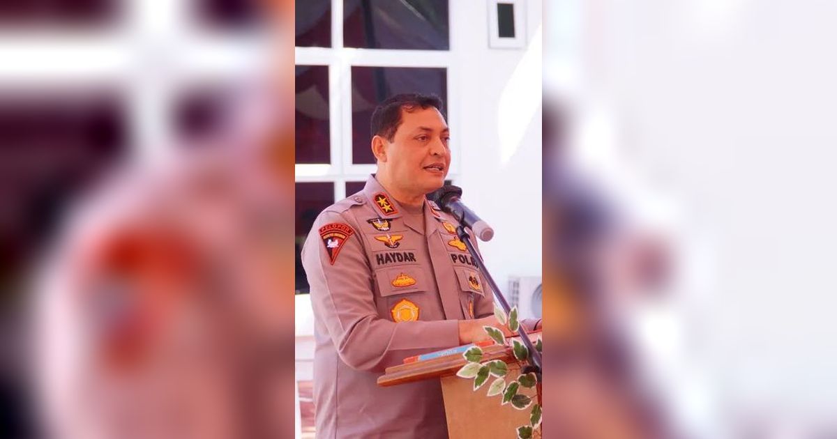 Momen Jenderal Polisi Keturunan Nabi Muhammad SAW Serahkan Tongkat Komando ke Kapolda Aceh Baru, Beri Pesan Penting