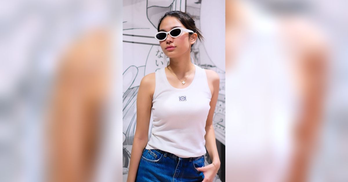 Outfit Azizah Salsha Curi Perhatian saat Jalan-jalan di Shibuya