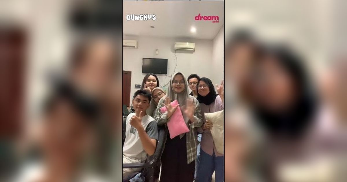 BUNGKUS! Makanan Sesuai Abjad