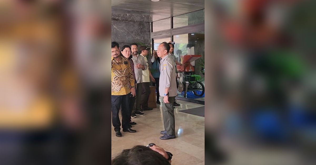 VIDEO: Kata Pertama Mentan Syahrul Yasin Limpo Saat Tiba di Kantor Kementan