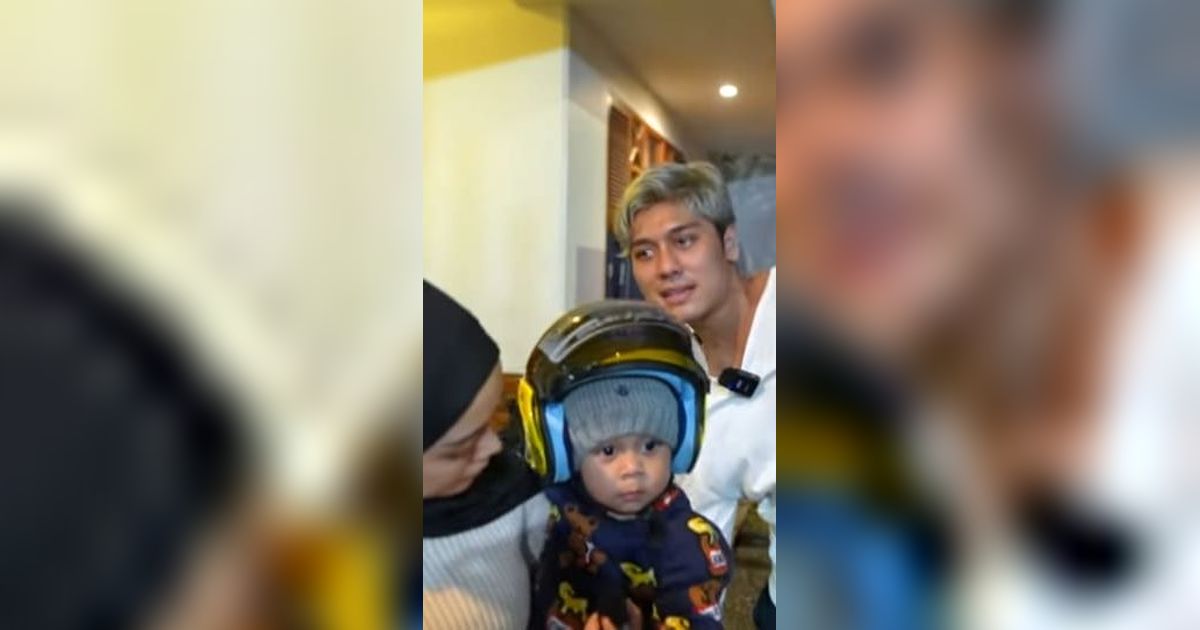 Potret Lucu & Menggemaskan Anak Lesti Kejora dan Rizky Billar Diajak Naik Motor ke Warung Kopi