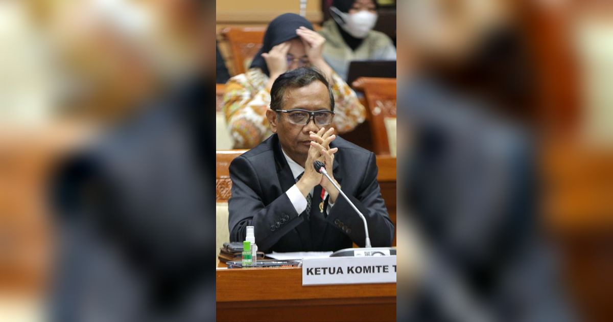 Mahfud: Ada Anggota DPR Carter Pesawat Hanya Demi Makan Gudeg di Yogya