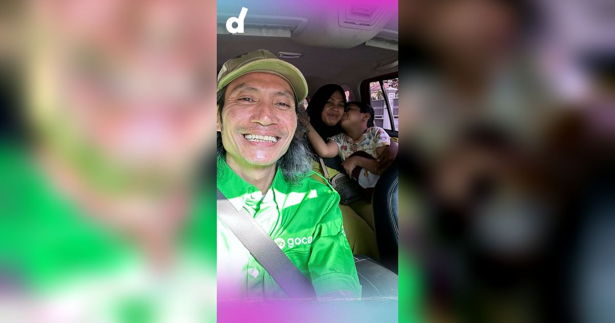 Haru! Driver Taksi Online Gratiskan Ibu & Anak yang Ingin Keliling Jakarta, Naik Mobil Pertama Kali