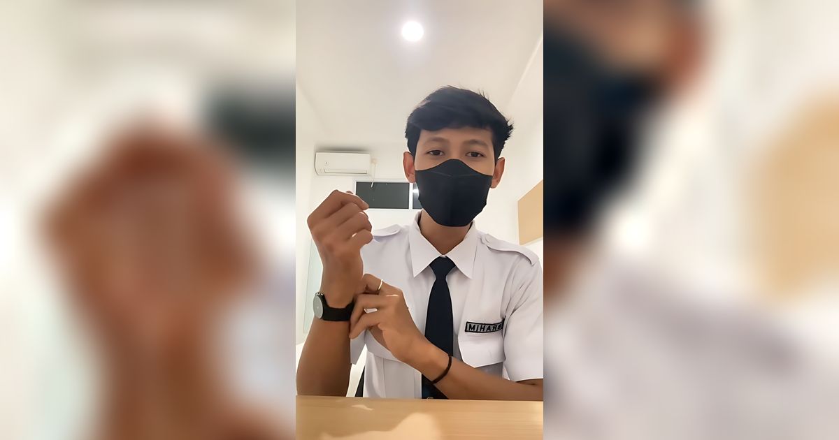 Viral! Video Transformasi Wajah Pria Gegara Masker, Awalnya Terlihat Muda Mirip Pelajar SMA Pas Penutup Wajah Dibuka...