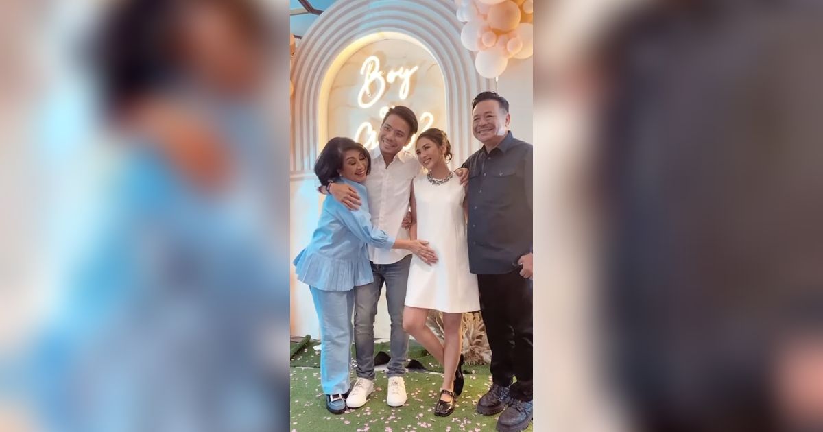 Keseruan Gender Reveal Jessica Mila, Yakup Hasibuan Girang saat Tahu Jenis Kelamin Anak Pertama