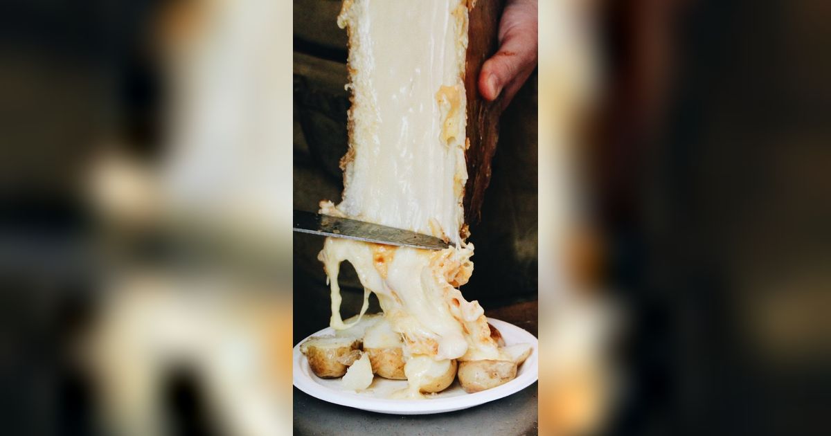 10 Jenis Keju yang Mudah Leleh Buat Topping, Tak Cuma Mozzarella