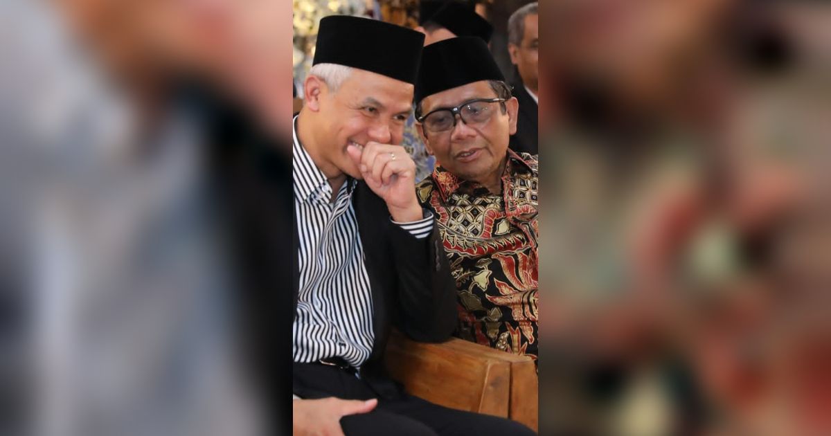 Momen Ganjar dan Mahfud Kembali Menunjukkan Keakraban: Dekat Banget