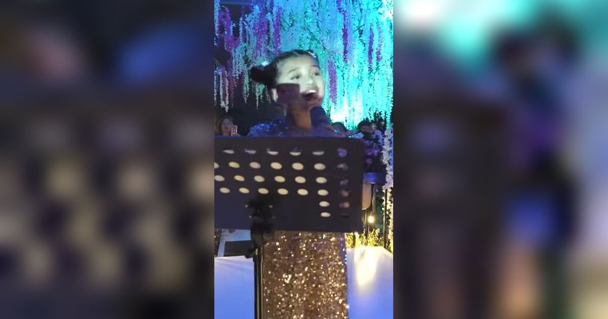 Potret Arsy Hermansyah Jadi Wedding Singer Sukses Memukau Tamu Undangan dengan Suaranya yang Indah