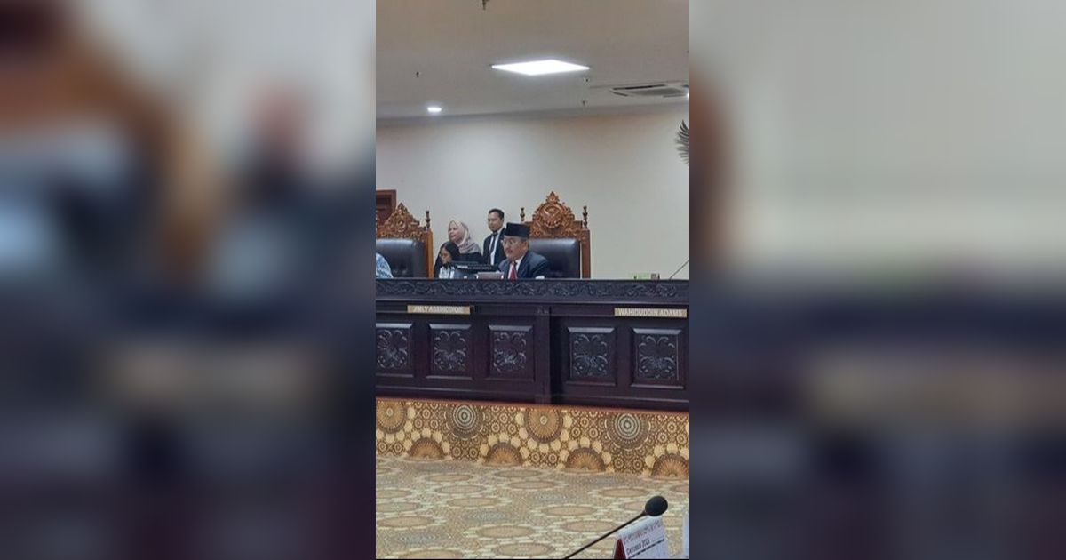 VIDEO: Ketua MKMK Ungkap Masalah Etik, Ada Hakim MK Emosi Luapkan Amarahnya