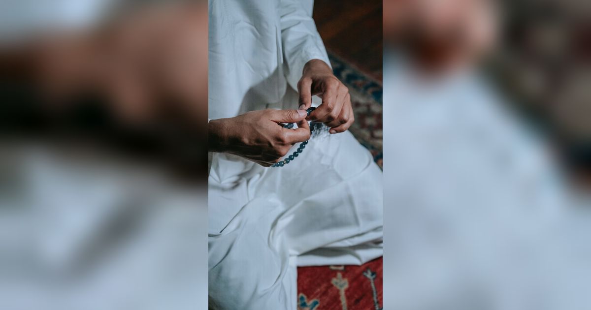 Sering Merasa Tidak Tenang? Amalkan Dzikir Ini, InsyaAllah Hati Menjadi Tenteram dan Selamat dari Siksa Dunia serta Akhirat