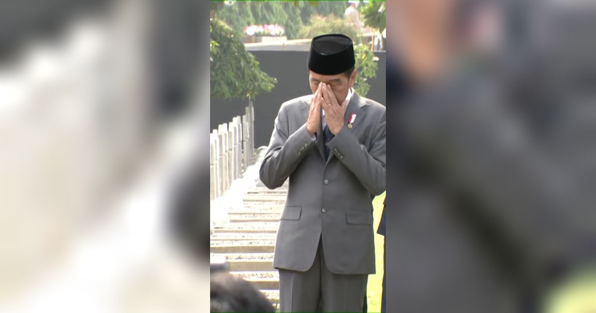 Jokowi Berikan Gelar Pahlawan Nasional Kepada Enam Tokoh