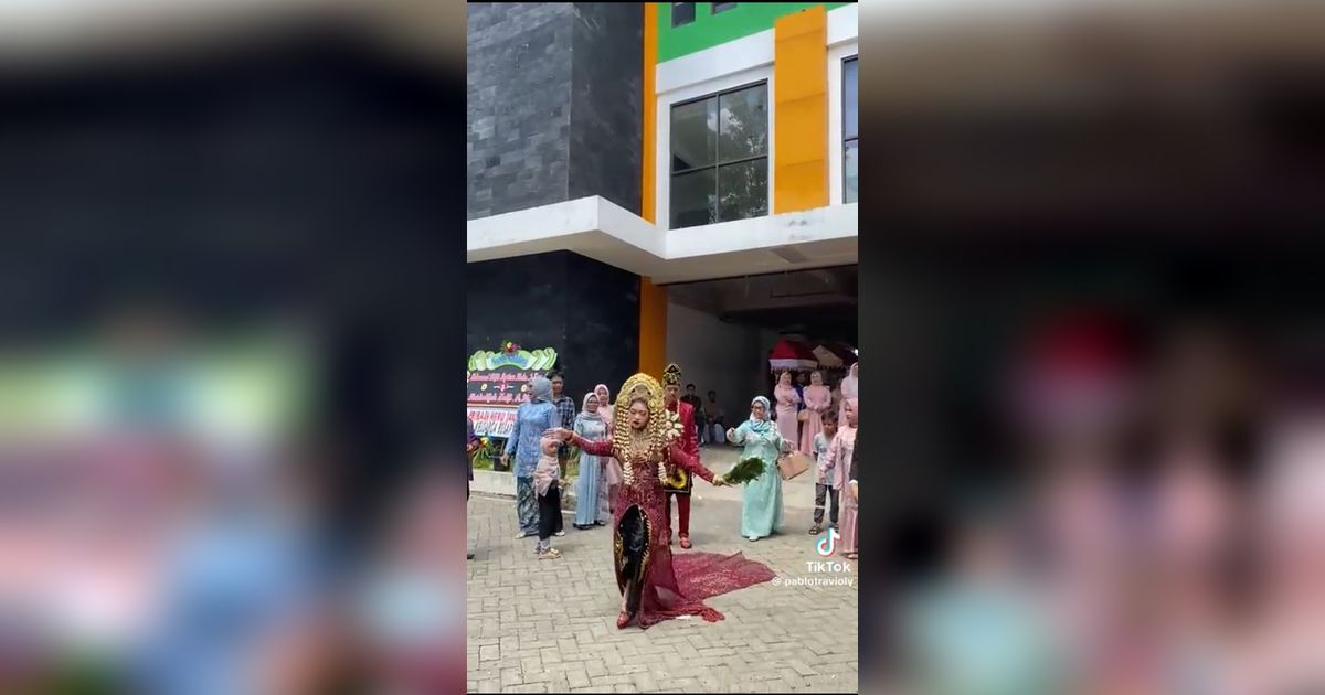 Viral Pengantin Wanita Tiba-tiba Menari saat Akan Jalan ke Pelaminan, Diduga Kesurupan