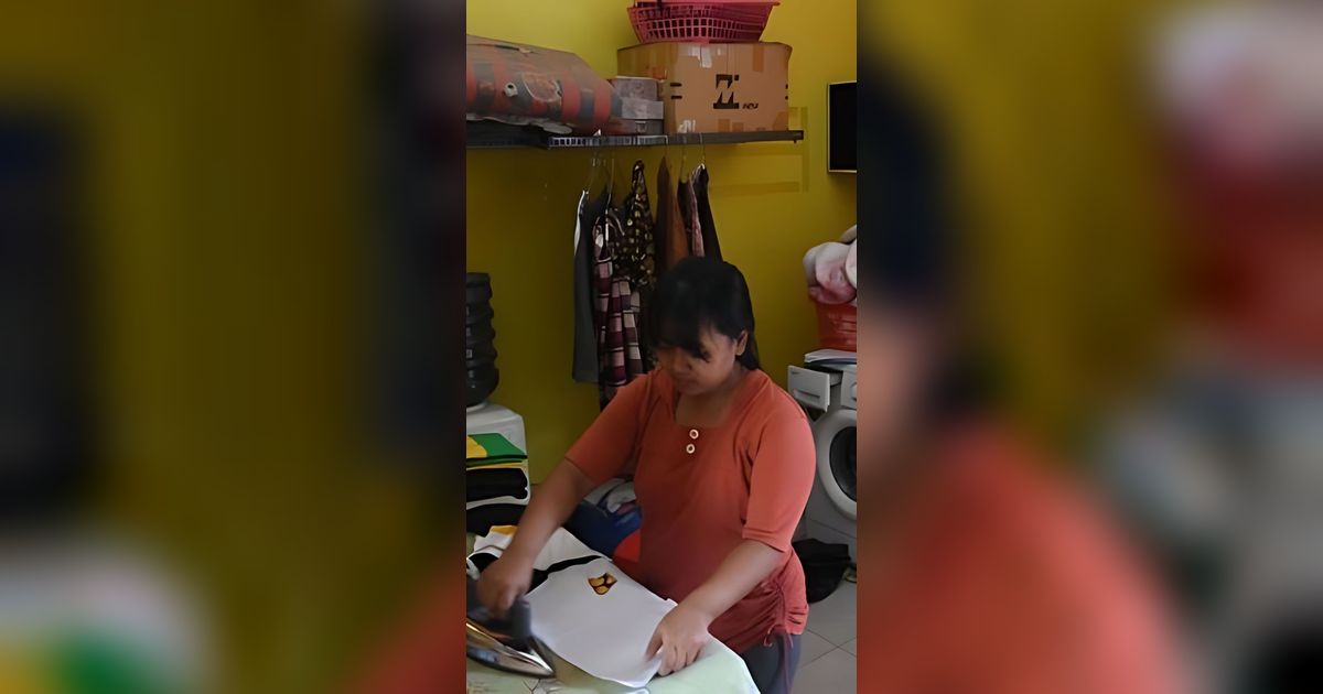 Duh Nekat Banget! Pasutri Ini Ngotot Mau Cuci Dua Kasur Tebal di Mesin Cuci Laundry Self Service, Netizen Sampai Geram Dibuatnya