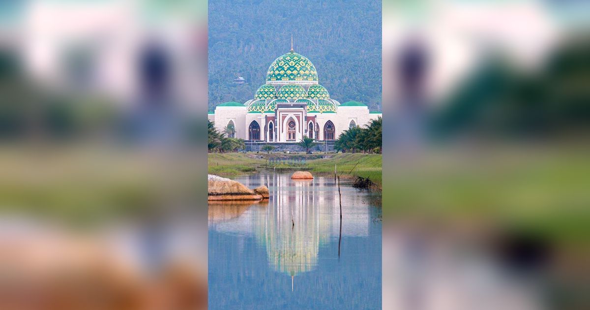 Intip Kemegahan Masjid Agung Natuna di Kepulauan Riau, Bak Miniatur Taj Mahal di India