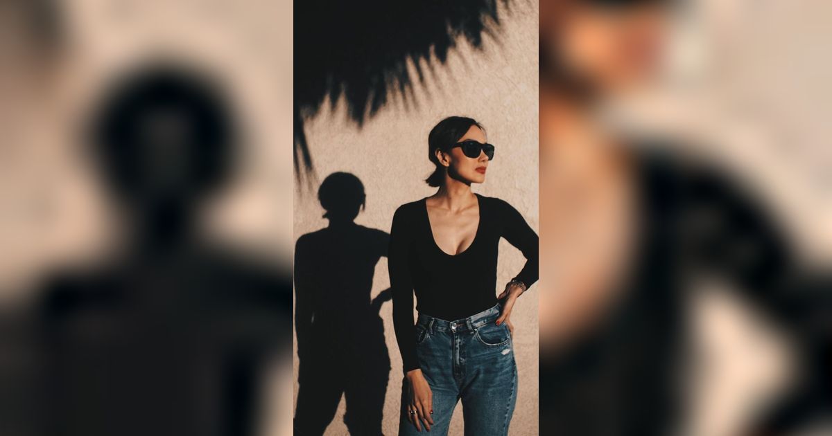10 Potret Sara Wijayanto Pamer Body Goals di Usia 44 Tahun