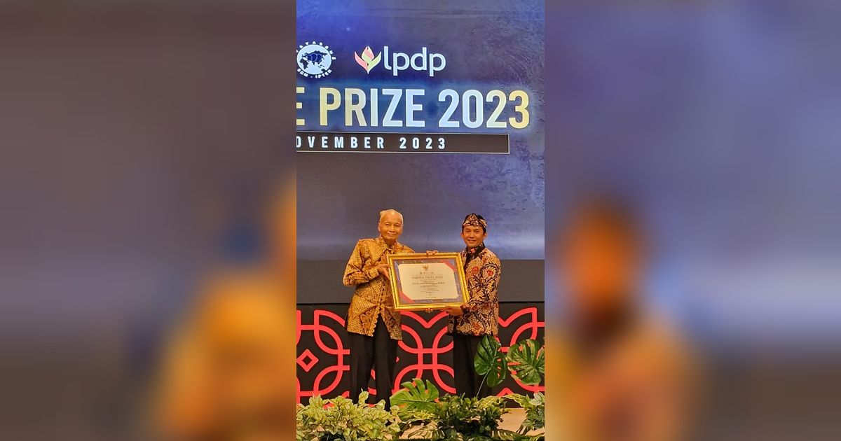 Guru Besar Filologi UIN Jakarta Raih Habibie Prize: Indonesia Tak Boleh Lupakan Kearifan Lokal Manuskrip