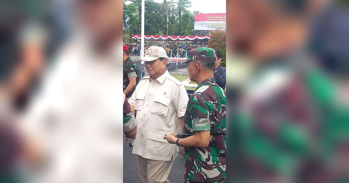 Canda Tawa Prabowo Nostalgia dengan Mantan Anak Buah di Papua: Waktu Itu Aku Masih Langsing Ya