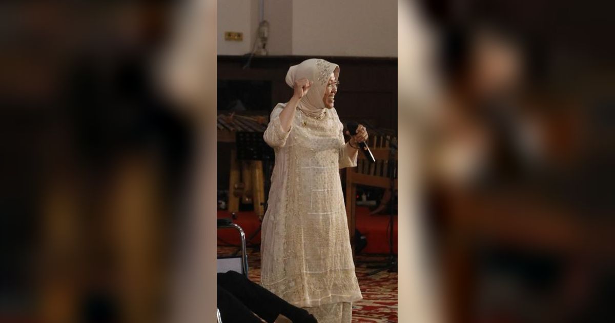 Mensos Risma ke Siswa: Perangi Kebodohan, Bukan Bully Teman