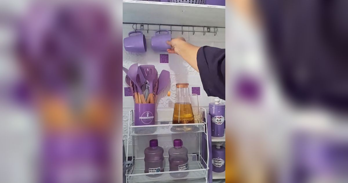 Curhat Emak-Emak Dijulidin Gara-Gara Dapurnya Serba Purple, Mulai dari Kompor Gas sampai Kaleng Kerupuknya Warna Ungu