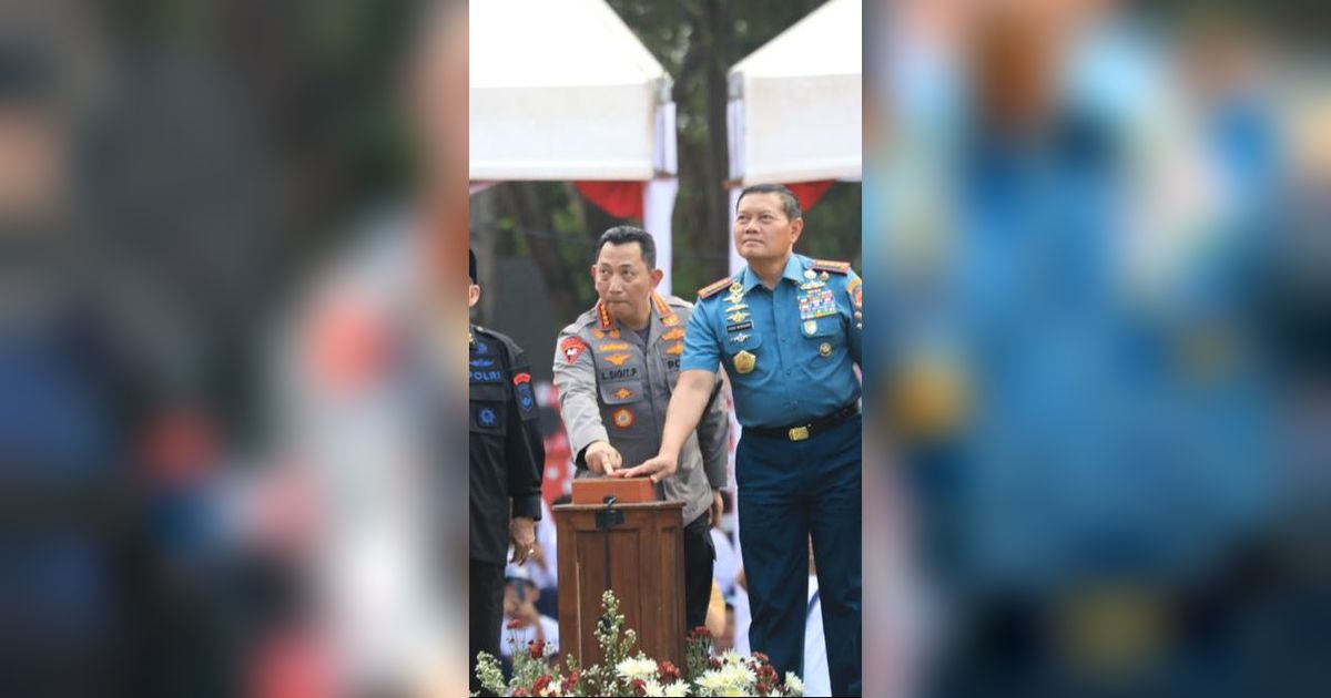 Pj Gubernur Jateng Hadiri Peresmian Monumen Jenderal Hoegeng