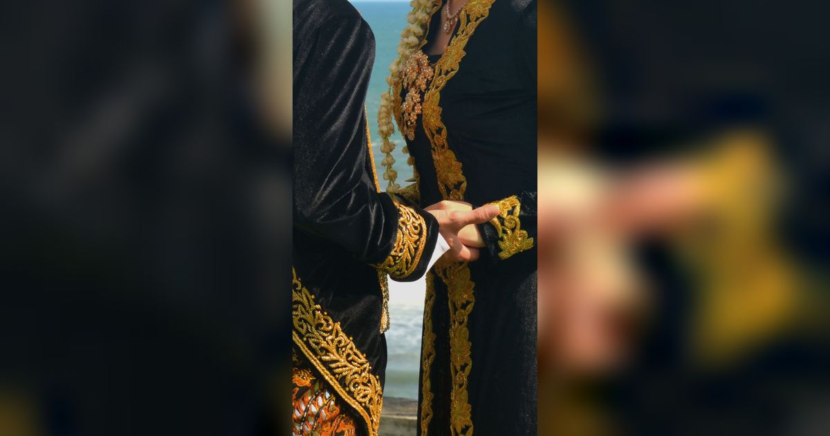 Mempelai Pria Muntah Usai Cium Istri di Pernikahan, Balasan Pengantin Wanita Tak Kalah Mengejutkan