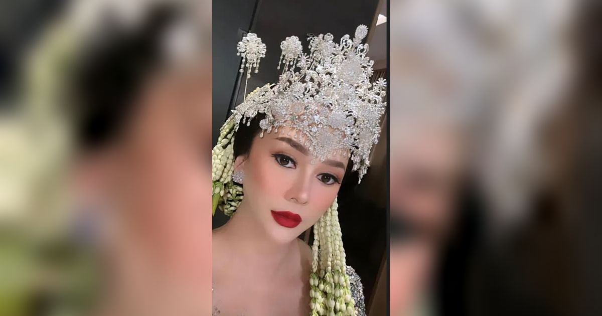 Cantiknya Kebangetan, Potret Aura Kasih Tampil Anggun Dalam Balutan Busana Pengantin Sunda - Netizen Auto Terpana