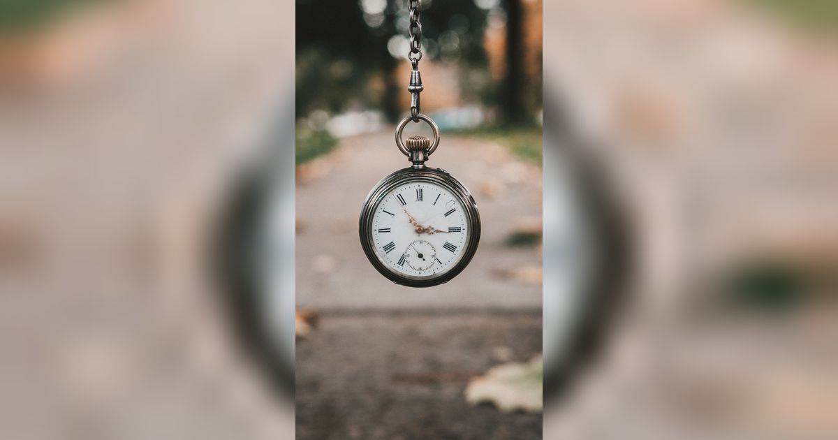 Sadarkah jika Waktu Terasa Semakin Cepat Adalah Tanda Kiamat? Ini Penyebabnya