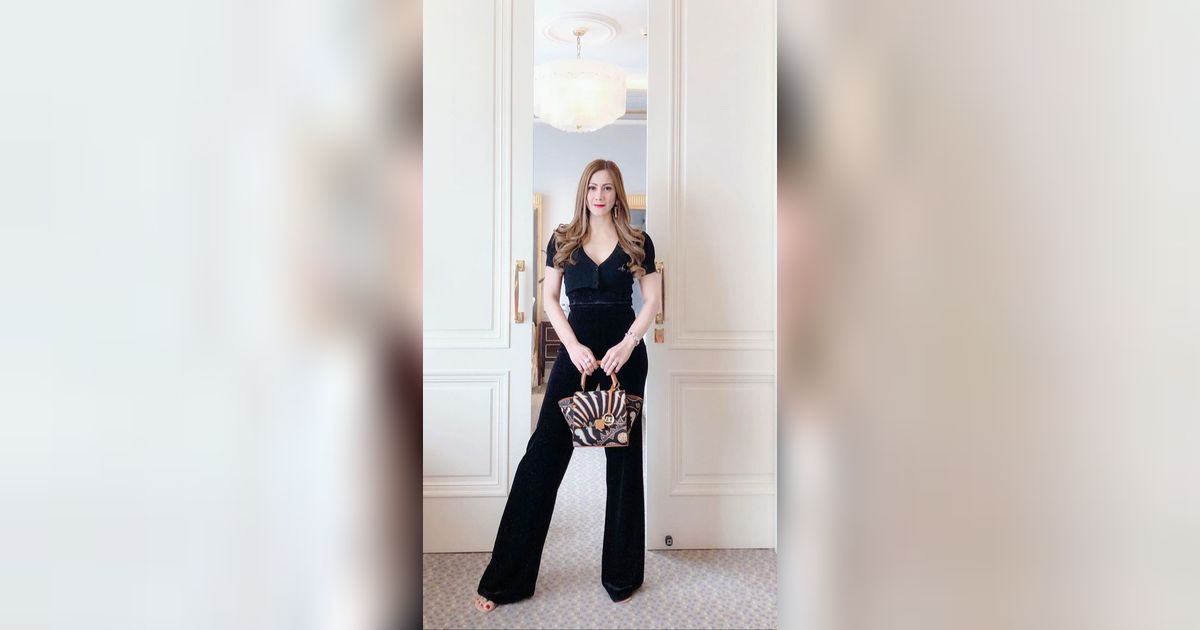 10 Potret Ibunda Laura Moane, Citra Kristinna Calon Mertua Al Ghazali