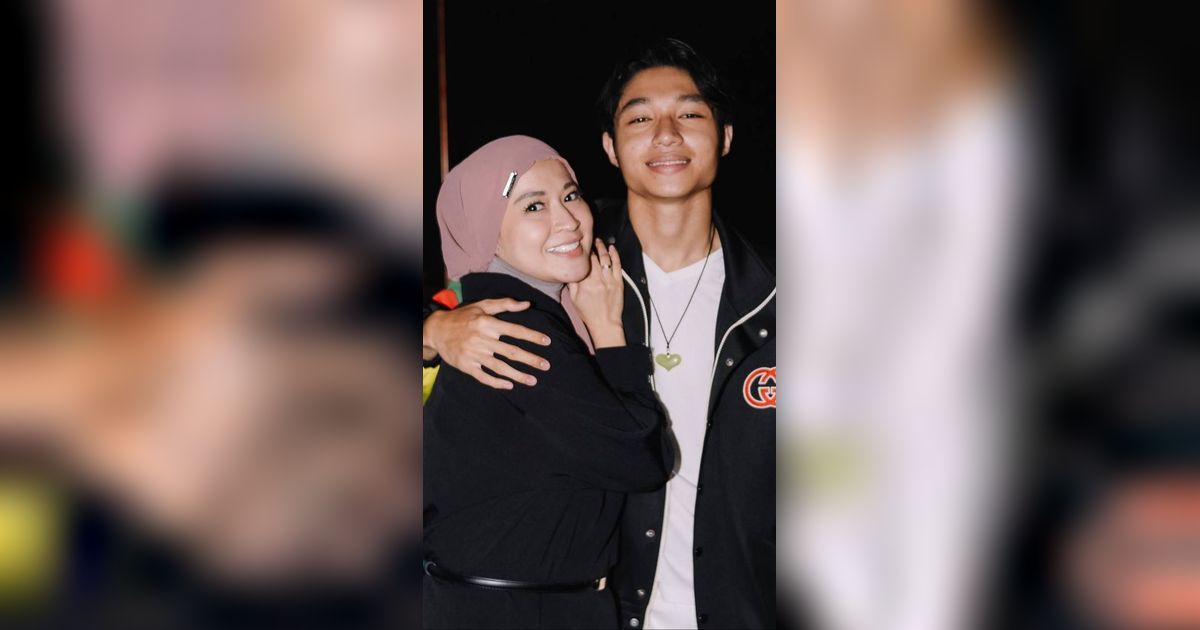 Sang Ibu, 2 Kali Ditinggal Suami, Ini 7 Potret Kiesha Alvaro Tegar Temani Sang Bunda dan Larang Nikah Lagi