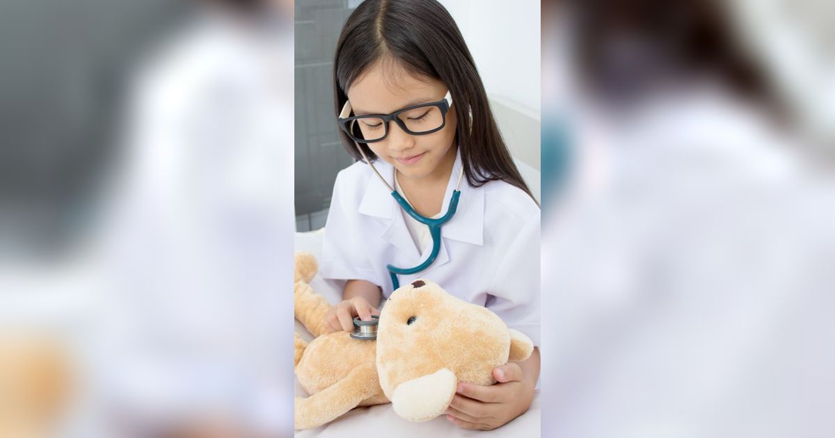 Kerap Menolong Banyak Orang, Profesi Mulia Ini Masih Jadi Impian Anak Jaman Sekarang