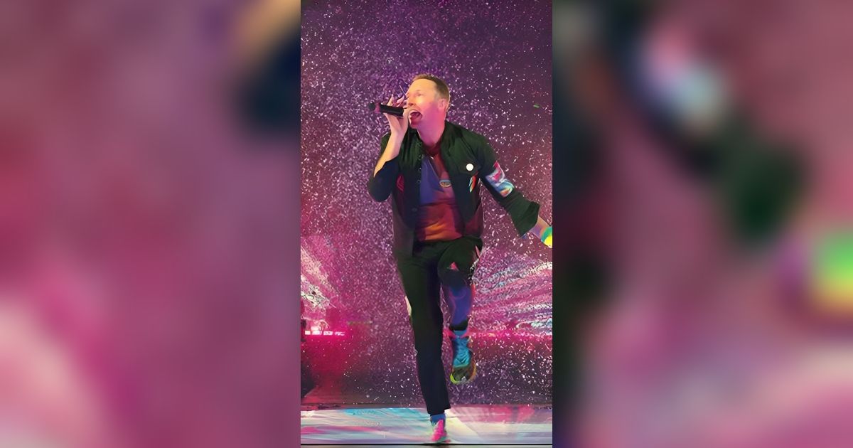 Sandiaga Pastikan Konser Coldplay di Jakarta Tidak Batal Meski Ada Penolakan